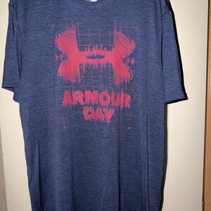 Under Armour Men's Heather Blue Tee with Bold Red Graphic